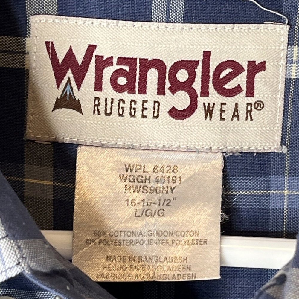 Wrangler Mens Button Down Shirt LG Blue Plaid Short Sleeve Rugged Wear Outdoors - Picture 6 of 10